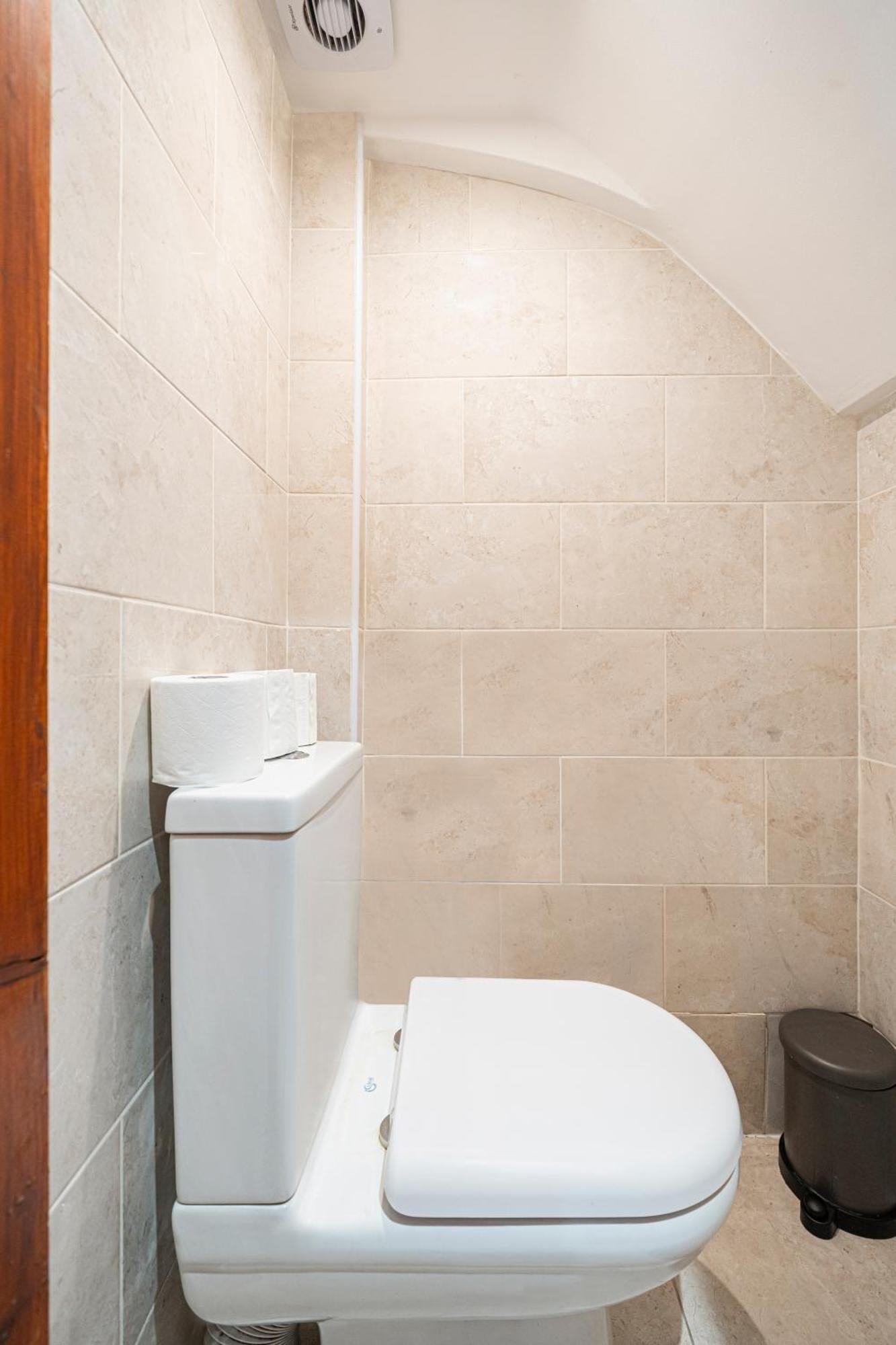 Comfy Small Basement Studio In Kensington Olympia Londres Exterior foto